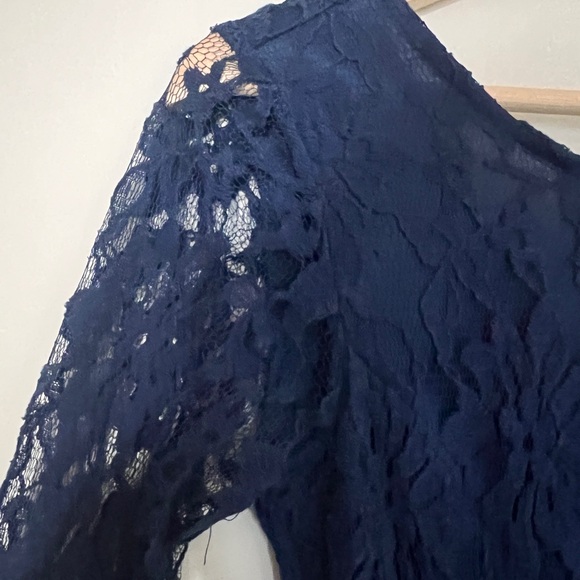 LUSH Navy Blue 3/4 Sleeve Scoop Neck Lined Solid Lace Dress Sz S - Picture 3 of 6